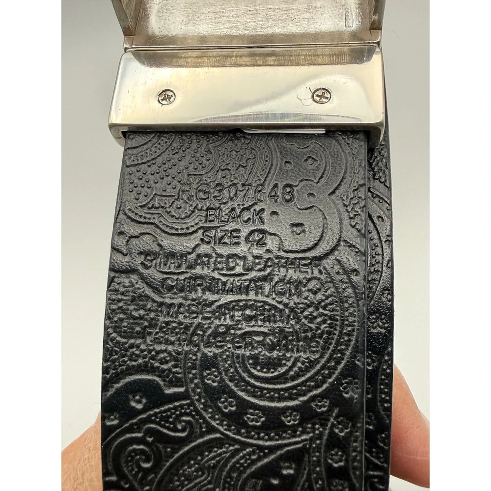 Robert Graham Mens Black Embossed‎ Paisley Reversible Belt Size 42 RG307848